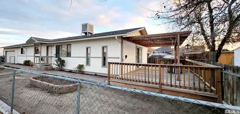 674 Williams Ave, Fallon, NV 89406 photo 2