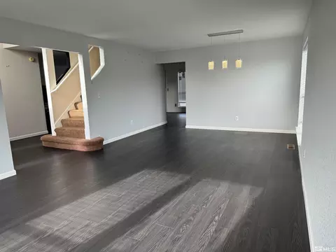 15 Eagle Claw Ct, Reno, NV 89523 photo 2