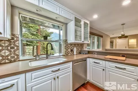 337 Barton Ct, Stateline, NV 89449 photo 15