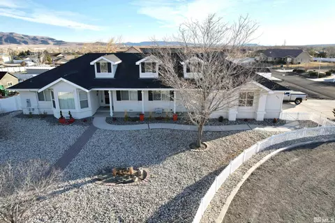 625 Buckskin Dr, Fernley, NV 89408