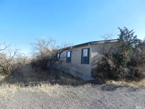 4690 W Fir St, Silver Springs, NV 89429