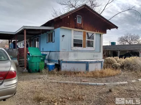 5712 Chorn, Sun Valley, NV 89433