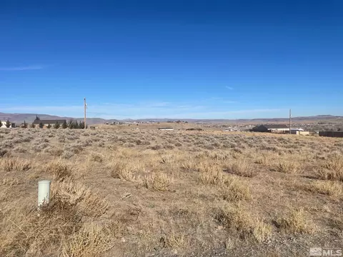 1440 Cooney Dr, Silver Springs, NV 89429