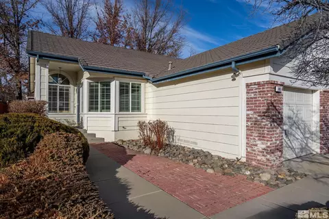985 Ridgeview Dr, Reno, NV 89511