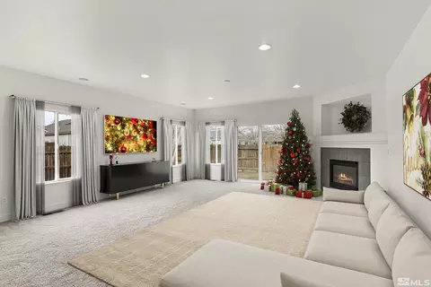 673 Canary Cir, Fernley, NV 89408