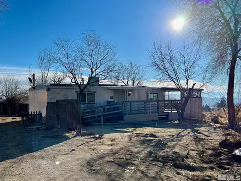 5792 Sidehill Dr, Sun Valley, NV 89433