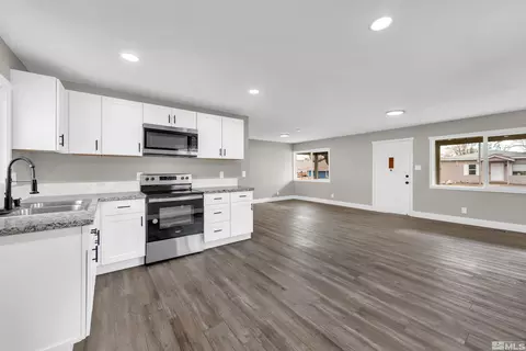 402 E Long St, Carson City, NV 89706 photo 11