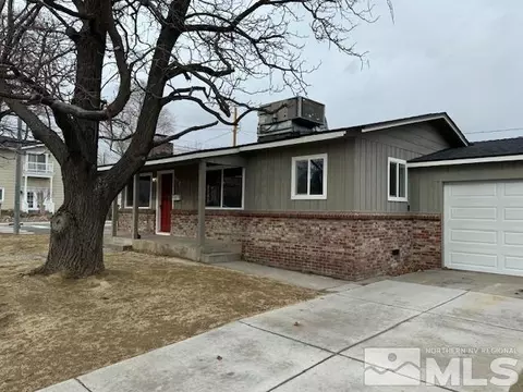 402 E Long St, Carson City, NV 89706 photo 2