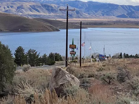 1962 S Us Hwy 395, Topaz, NV 89410