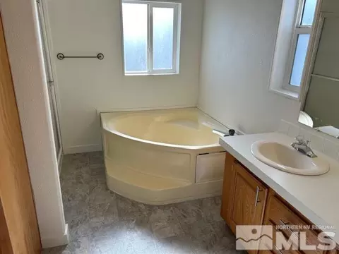 5445 Desert Hills Loop, Fallon, NV 89406 photo 11