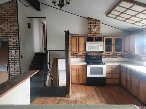 2899 Everett Dr, Reno, NV 89503 photo 5
