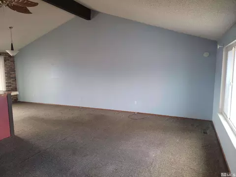 2899 Everett Dr, Reno, NV 89503 photo 2