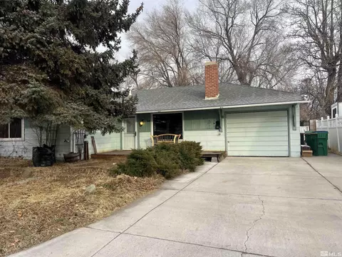 38 E H St, Sparks, NV 89431