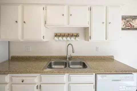 4020 Pheasant, Carson City, NV 89701 photo 10