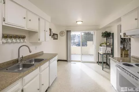 4020 Pheasant, Carson City, NV 89701 photo 9
