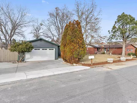 14040 Perlite Dr, Reno, NV 89521 photo 3