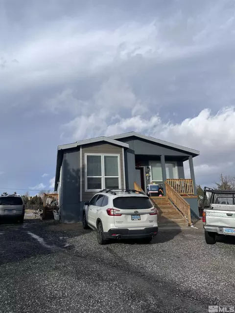 6125 Middle Fork Dr, Sun Valley, NV 89433