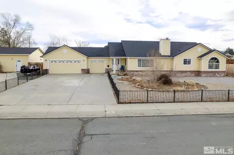 787 Lyell Way, Gardnerville, NV 89460