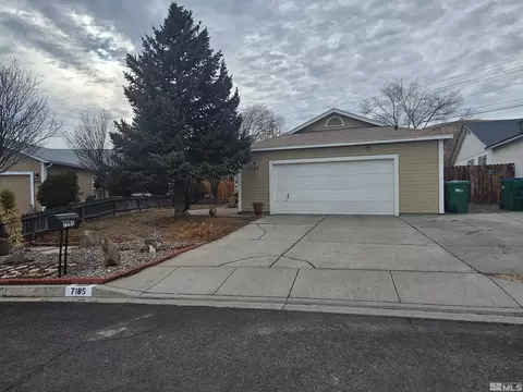 7185 Lindsey Ln, Sparks, NV 89436