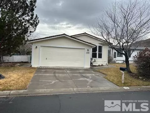 418 Rue De Ln, Sparks, NV 89434