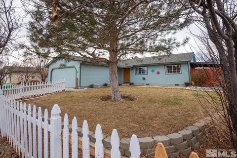 547 Yellow Jacket Rd, Dayton, NV 89403