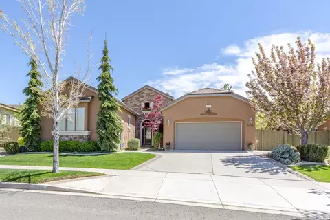 7670 Autumn Ridge Cir, Reno, NV 89523