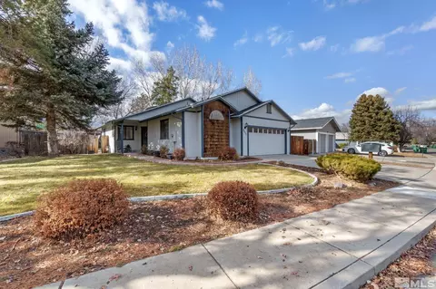 8271 Dixon Ln, Reno, NV 89511
