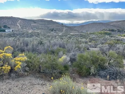 6366 Sierra Vista Ln, Carson City, NV 89701