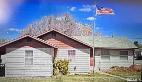 730 14th St, Lovelock, NV 89419