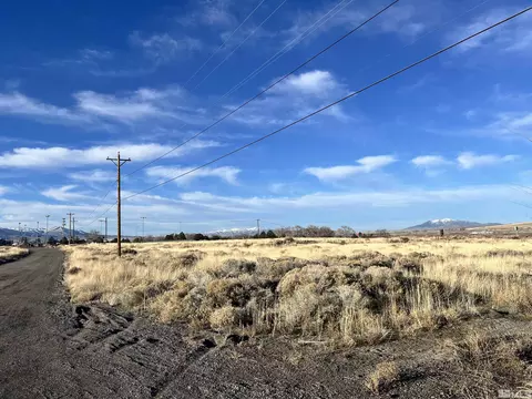 15-0301 W 15 W Sixth St, Winnemucca, NV 89445