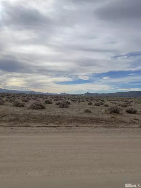 1180 Quince, Silver Springs, NV 89429