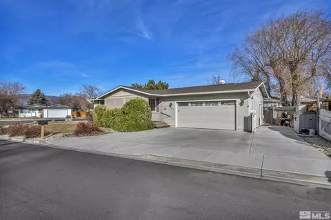 1370 Toiyabe Ave, Gardnerville, NV 89410