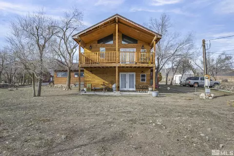 3233 N Rainbow, Dayton, NV 89403