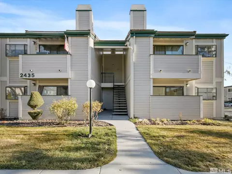2435 Sycamore Glen Dr #10, Sparks, NV 89434
