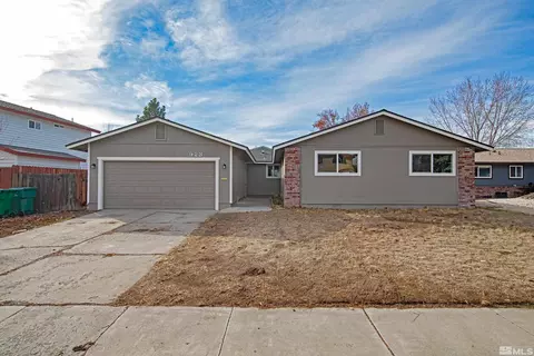 923 E Greenbrae Dr, Sparks, NV 89434