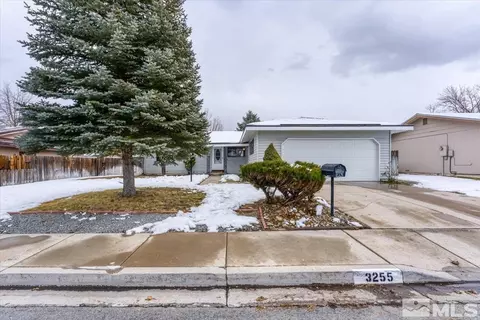 3255 Berkenfield, Carson City, NV 89701