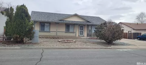 924 Red Falcon Way, Sparks, NV 89441