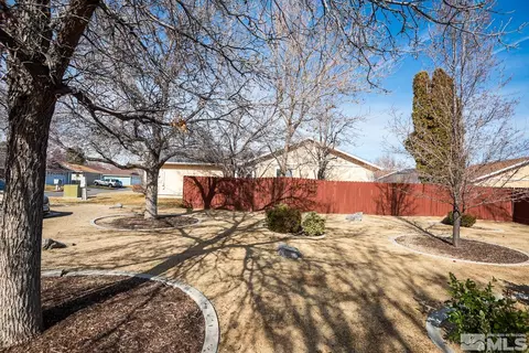 7598 Devonshire Ln, Reno, NV 89511 photo 6