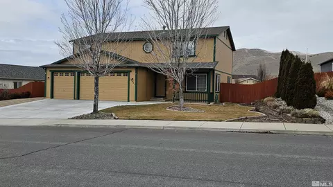17421 Desert Lake Dr, Reno, NV 89508