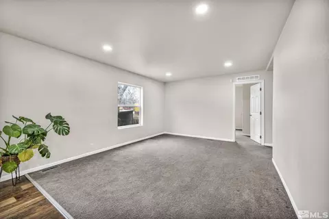 5205 E 2nd Ave, Sun Valley, NV 89433 photo 21