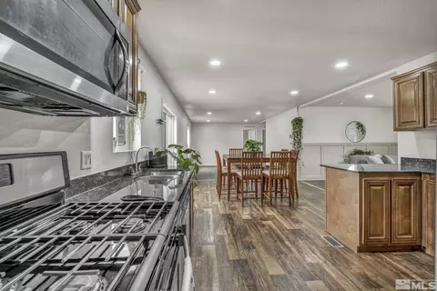 5205 E 2nd Ave, Sun Valley, NV 89433 photo 18