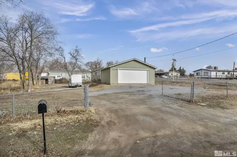 5205 E 2nd Ave, Sun Valley, NV 89433 photo 3