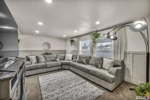 5205 E 2nd Ave, Sun Valley, NV 89433 photo 12