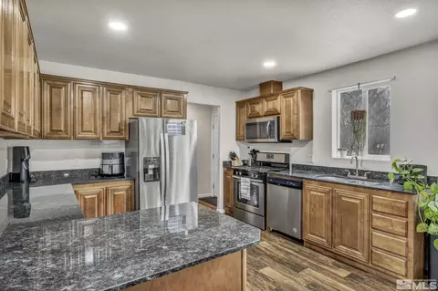 5205 E 2nd Ave, Sun Valley, NV 89433 photo 17
