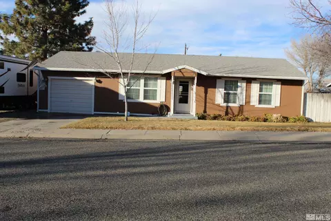 1929 Pearce St, Winnemucca, NV 89445