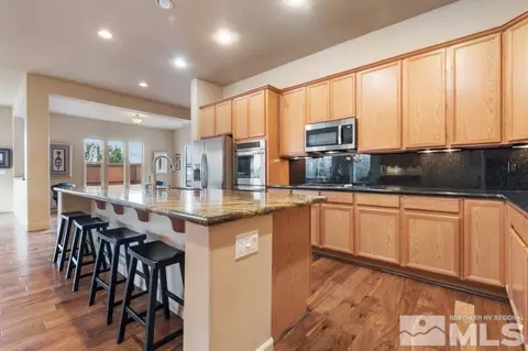 1630 Brightstone Ct, Reno, NV 89521 photo 2