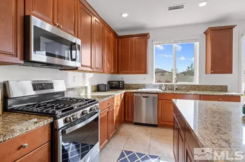 9779 Pachuca Dr, Reno, NV 89521 photo 4