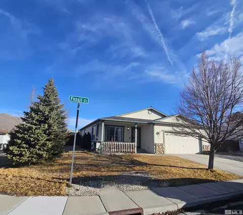 17743 Fossil Ct, Reno, NV 89508