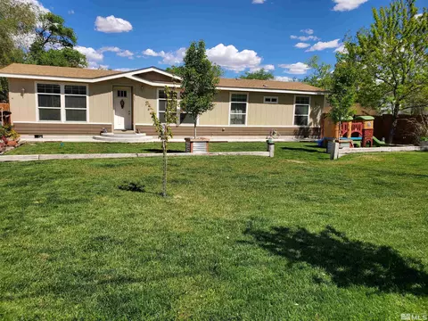 225 3rd Ave, Yerington, NV 89447