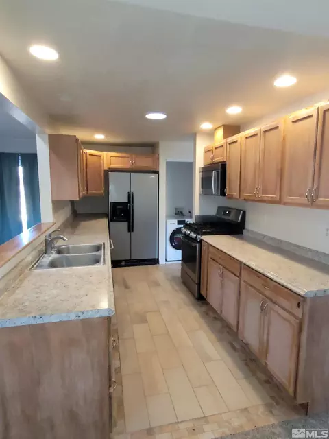 15030 Perlite Dr, Reno, NV 89521 photo 3